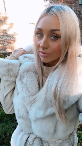 Ariana Ivory